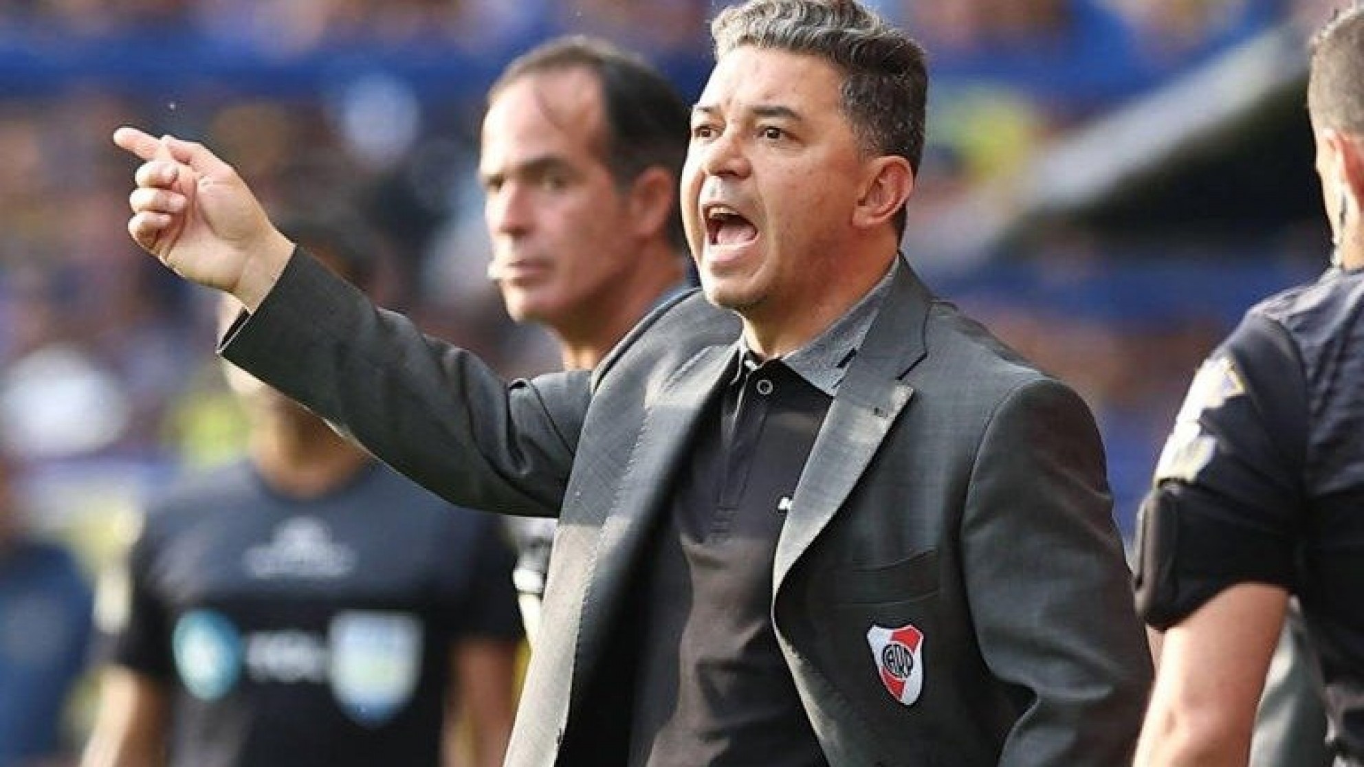 El exabrupto del "muñeco" Gallardo a plateístas de Boca: "¡Mugrientos de mierda!"